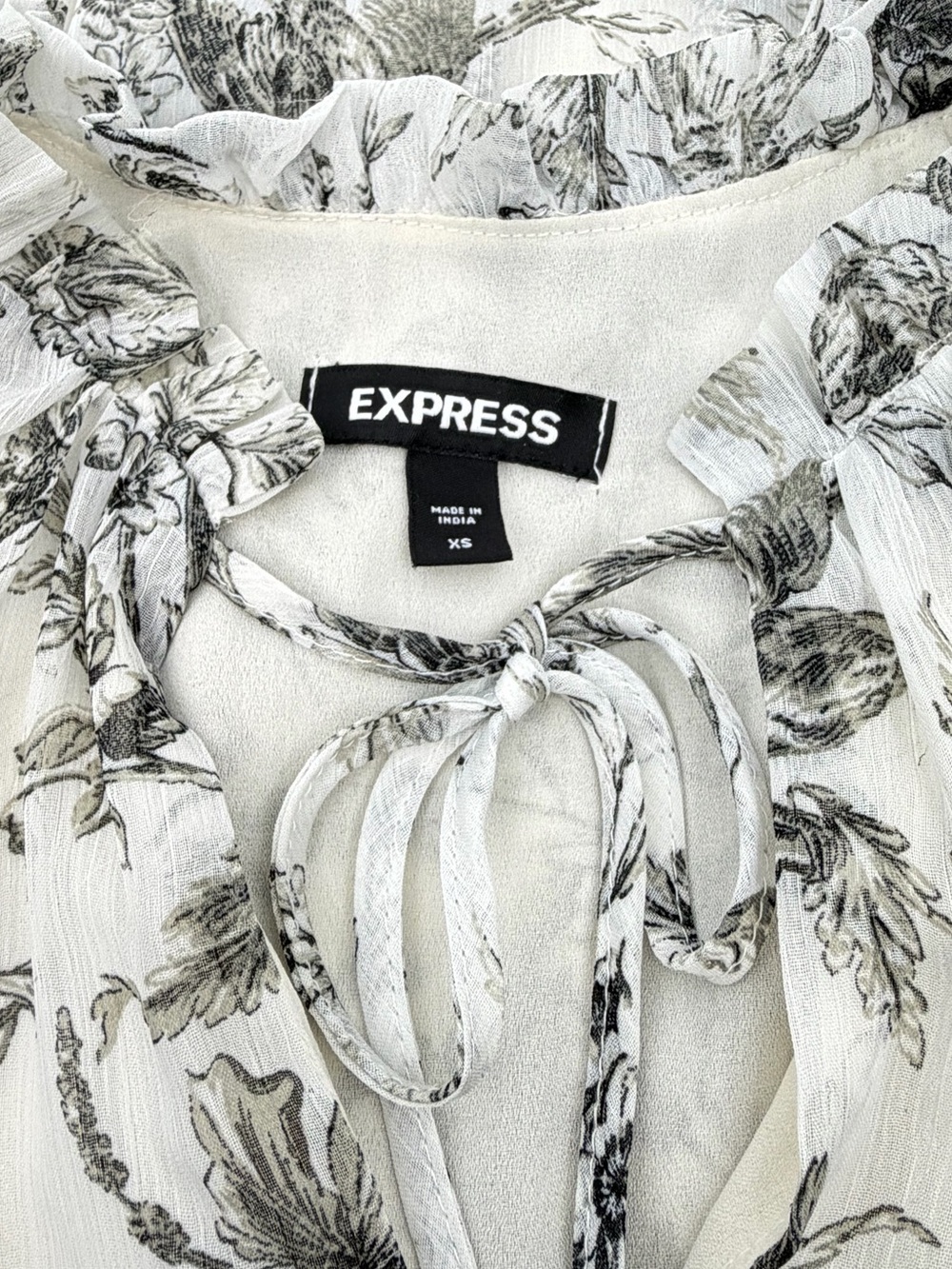 Express Floral Toile Tiered Maxi Dress Cream Gray Sleeveless Cottagecore XS - Picture 8 of 13
